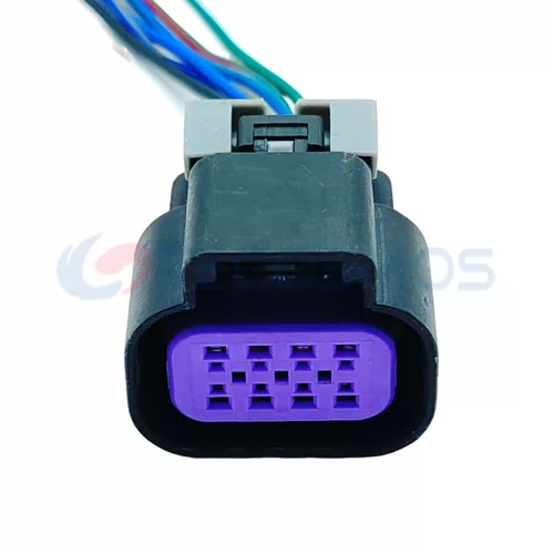 Auto Parts Waterproof Daytime Running Lights DRL Fog Light Socket for Chevrolet Buick 8-pin Female 15326835